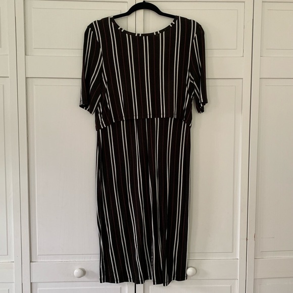 Boohoo Dresses & Skirts - BooHoo Maternity / Nursing Dress